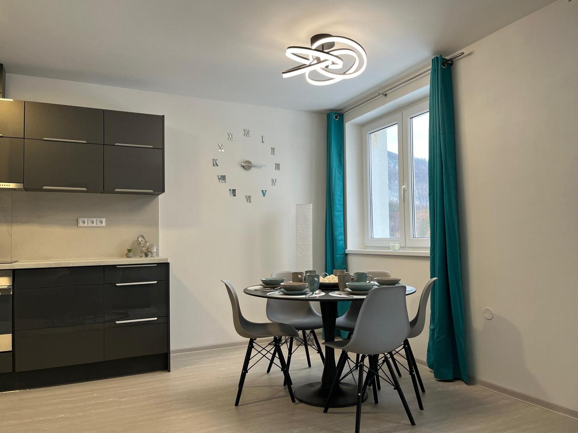 Apartman U Zamecke Zahrady Klasterec nad Ohri Exterior photo
